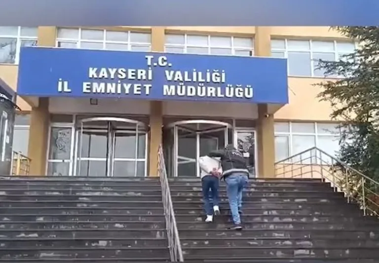 Zehir Tacirlerine Darbe: Kayseri Polisi Firarileri Tek Tek Topladı — haber görseli
