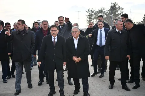 Büyükkılıç, Bakan Akar ve Vali Çiçek, Yeşilay Uyuşturucuyla Mücadele Rehabilitasyon Merkezi'ni Ziyaret Etti — haber görseli