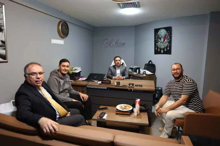 Kayseri Valisi Gökmen Çiçek Vatandaşlarla bir araya gelmeye devam ediyor — haber görseli