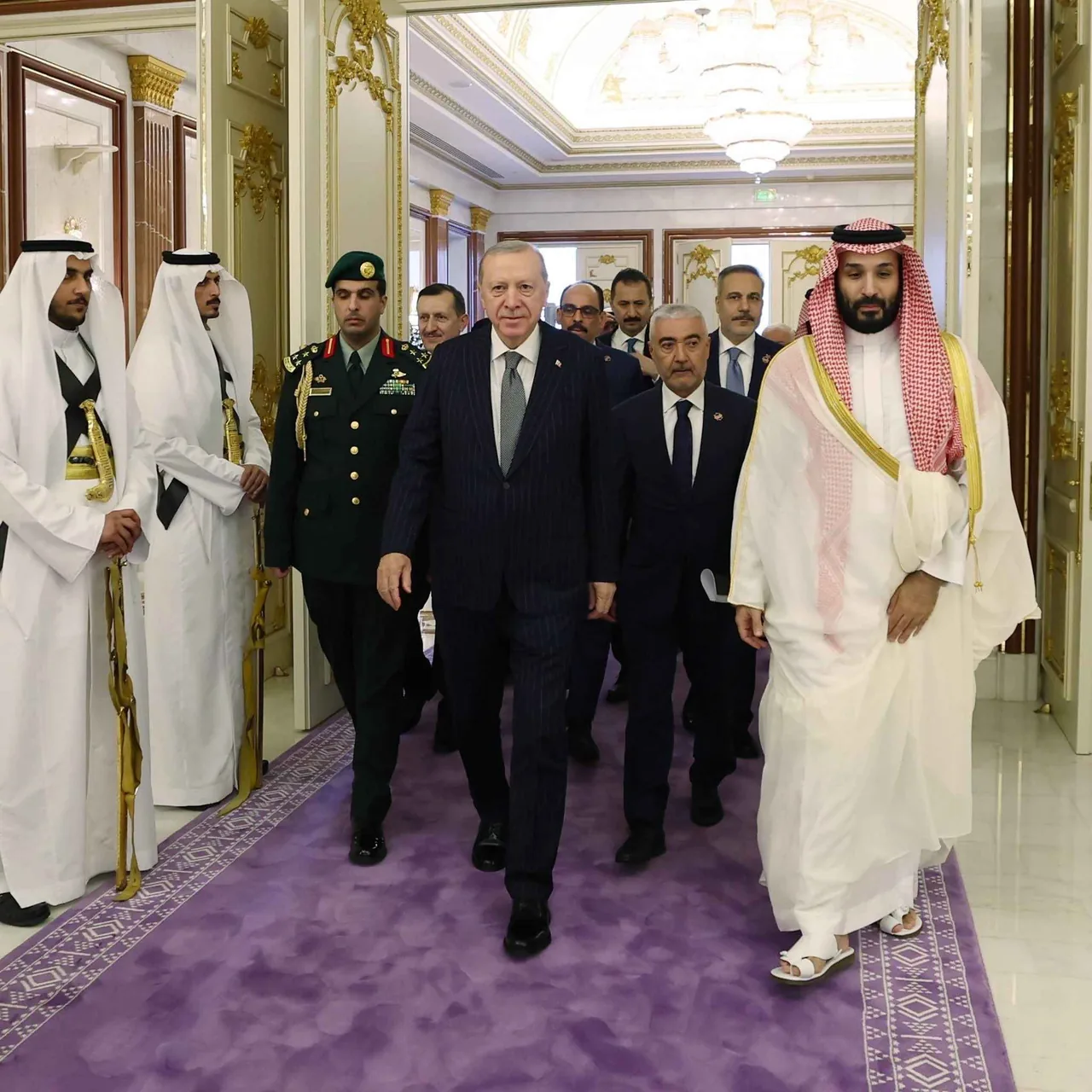 Türkiye, Suudi Arabistan ve Pakistan'dan Tarihi Adım! "Mekke Ortak Savunma Anlaşması" İmzalandı — haber görseli