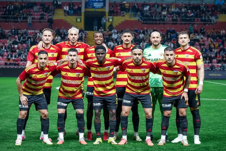 KAYSERİSPOR’DAN SON SANİYEDE ZAFER! MANİSA FK’YI 3-2 MAĞLUP ETTİ — haber görseli
