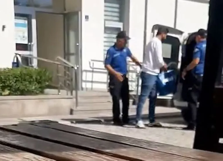 Ekiplerin Üzerine Araç Sürdü! Kayseri’de Film Gibi Kovalamaca — haber görseli