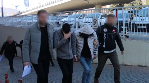 Zehir Tacirlerine Operasyon: 9 Gözaltı — haber görseli