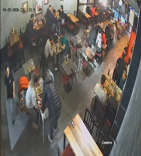 Talas'ta İşletme Sahibi Bebeği Azrail’in Elinden Çekip Aldı! Heimlich Manevrası Hayat Kurtardı — haber görseli