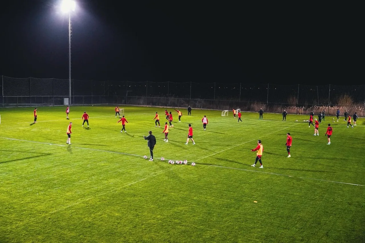 Kayserispor, Devre Arası Kampındaki İlk Hazırlık Maçına Çıkıyor — haber görseli
