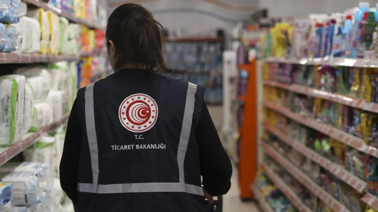 Ticaret Bakanlığı, Ramazan Ayı Öncesi Marketlerde Fahiş Fiyat Denetimi Yaptı — haber görseli