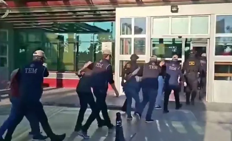 SonDakika... Afyonkarahisar’da DEAŞ Operasyonu: 7 Şüpheli Gözaltında — haber görseli