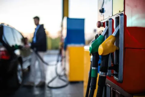 Benzin ve motorine büyük zam bekleniyor — haber görseli