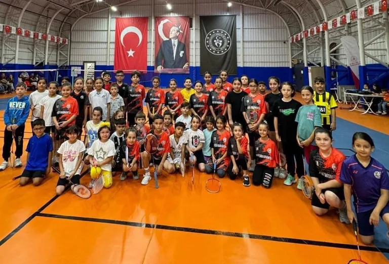 Talas’ta Badminton Coşkusu! 87 Sporcu Avrupa Hareketlilik Haftası’nda Kıyasıya Yarıştı — haber görseli