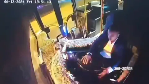 İyi ki Varsın! Kayseri'de Otobüs Şoförü Fenalaşan Yolcusunu Hastaneye Yetiştirdi — haber görseli