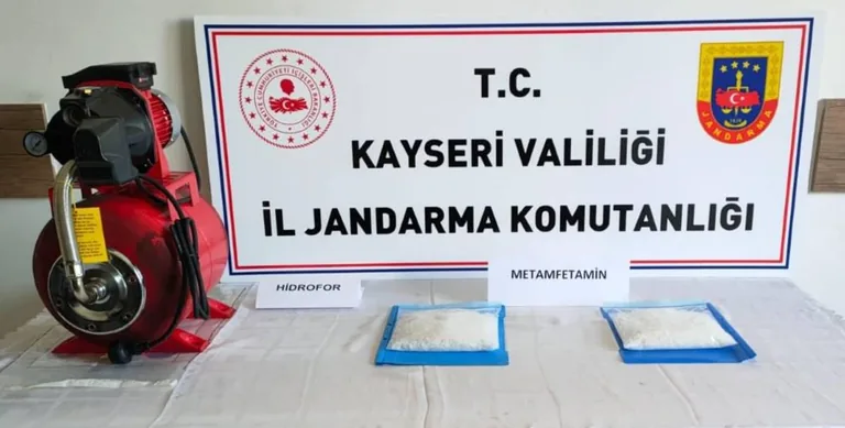 Şeytanın Bile Aklına Gelmez! Su Hidroforu İçine Zulalanmış Uyuşturucu Ele Geçirildi — haber görseli