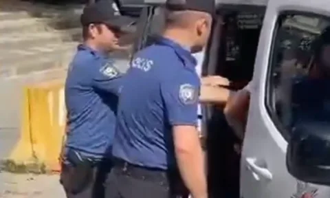 Kadıköy'de Ambulansı Durduran Trafik Magandaları Yakalandı — haber görseli