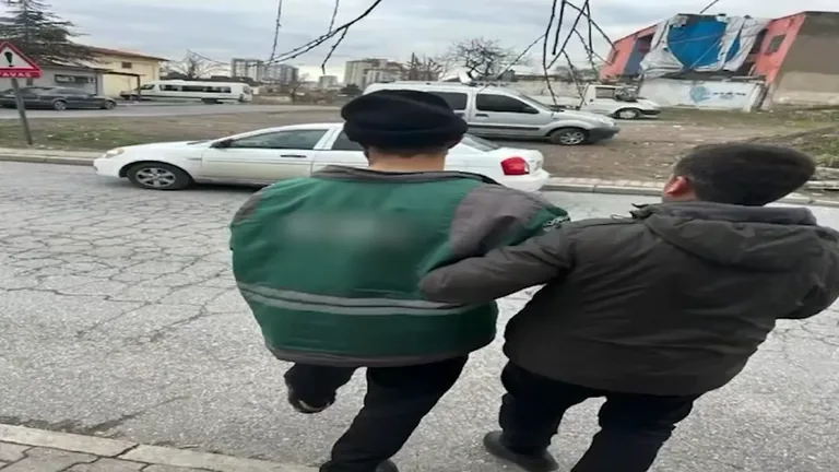 Vicdansızlığın Böylesi! Yardım Çadırından Hırsızlık Yapan Şüpheli Tutuklandı — haber görseli