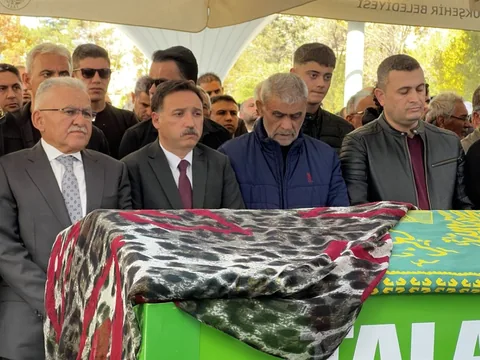 Eski eşi tarafından öldürülen üniversite öğrencisi Meliha Keskin, Son Yolculuğuna Uğurlandı — haber görseli