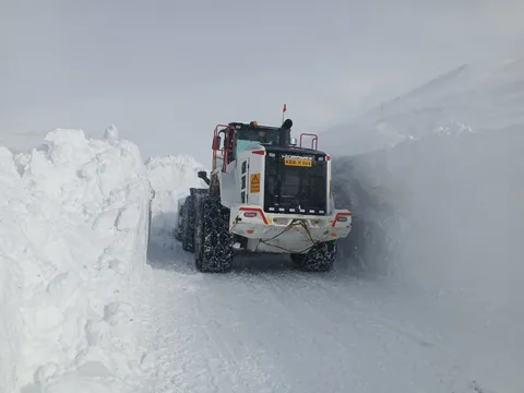 Kayseri’de Kar ve Tipi Etkisini Artırdı: 118 Mahalle Yolu Ulaşıma Açıldı — haber görseli