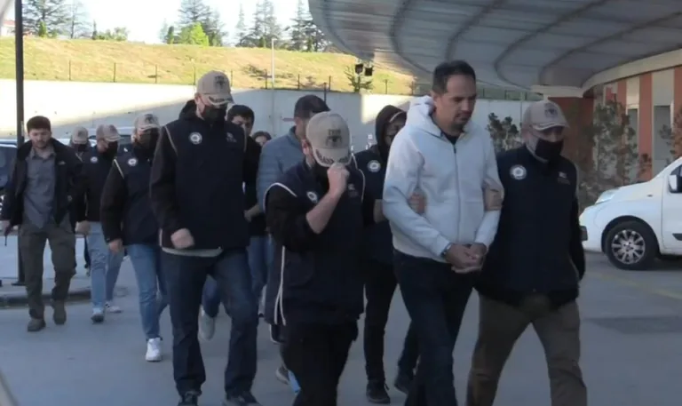 62 İlde FETÖ Operasyonu: 544 Gözaltı — haber görseli