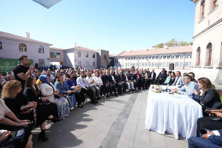 Milli Eğitim Bakanı Yusuf Tekin, Kayseri’de öğretmenlerle bir araya geldi — haber görseli