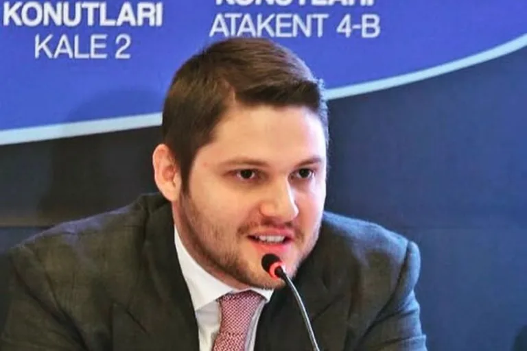 Kayserili İş İnsanı Çetinsaya Romanya’dan takım satın aldı — haber görseli