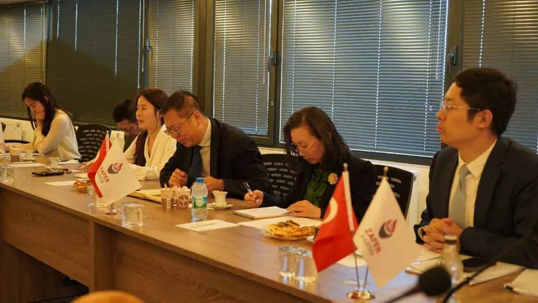 Çin Komünist Partisi'nden Zafer Partisi'ne Ziyaret — haber görseli
