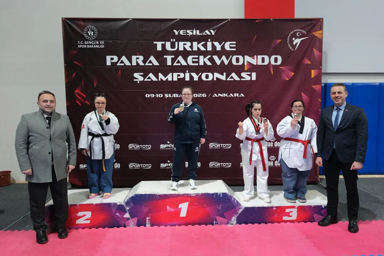 Ankara'daki Para Taekwondo Şampiyonası'nda gümüş madalya Kayseri'ye geldi! Tebrikler Büşra Yolun — haber görseli