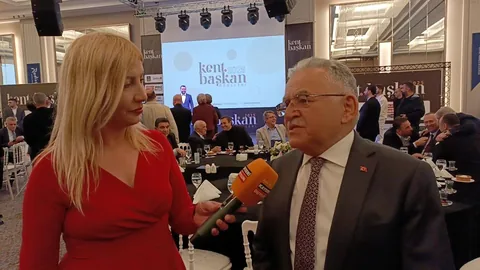 Ödülü Aldı, Ekibine Verdi! Başkan Büyükkılıç’tan Büyük Jest — haber görseli