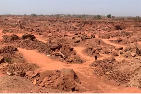 Mali'de altın madeninde çökmede en az 48 kişi hayatını kaybetti — haber görseli