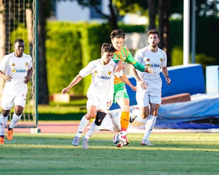 Hazırlık maçında gol düellosu! Kayserispor – Alanyaspor 2-2 bitti — haber görseli