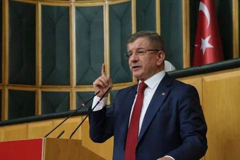 Sumud filosuna yapılan saldırıların ardından Davutoğlu uyardı: Bir sonraki hedef Türkiye Olabilir — haber görseli