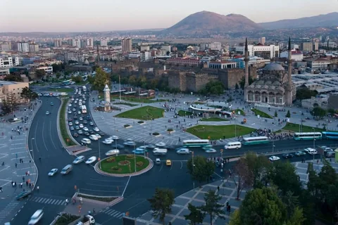 Gazeteci Aydan Yıldırım'ın Kaleminden Şaşırtan Gerçekler! Kayseri'de Bir Zamanlar Deniz Vardı — haber görseli
