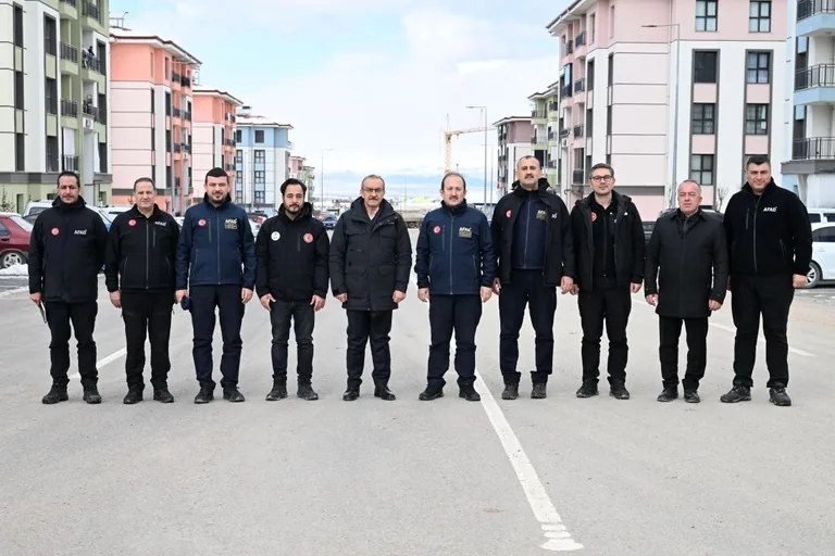 Malatya'da Deprem Konut Çalışmaları Devam Ediyor: AFAD Başkanı ve Vali İnceleme Yaptı — haber görseli