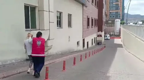Adaletten Kaçış Yok! Yol Kesme ve Yağma Suçundan 17 Yıl Hükümlü Kadın Mutfak Dolabında Yakalandı — haber görseli