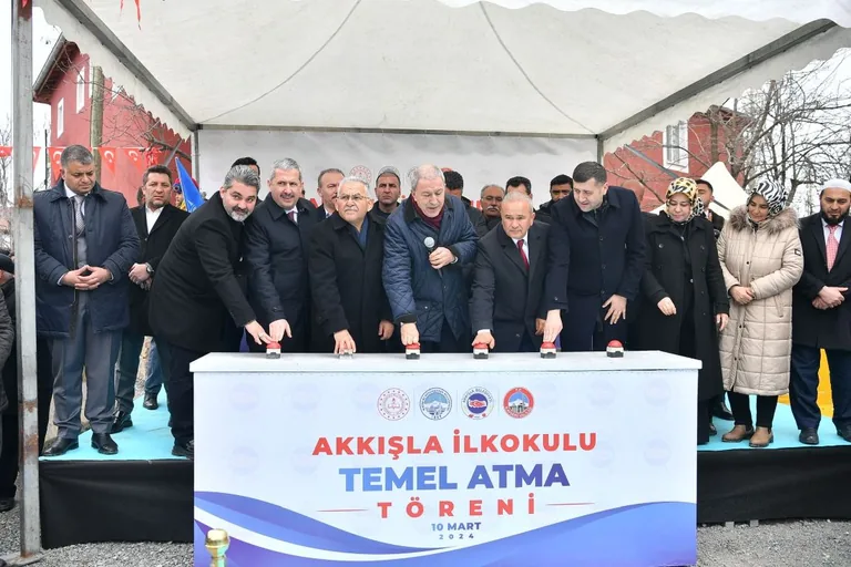 Kayseri Protokolü Akkışla İlkokulu Temel Atma Törenine Katıldı — haber görseli