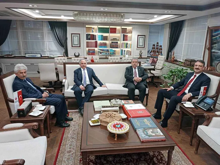 TALAS'A YATIRIM ATAĞI: Başkan Yalçın, Ankara’da Önemli Temaslarda Bulundu — haber görseli