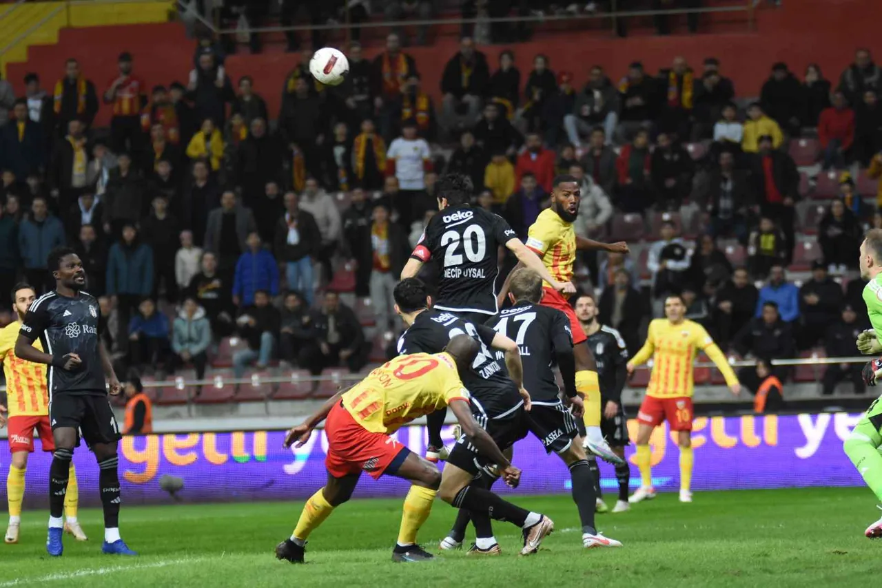Kayserispor Sahasında Konuk Ettiği Beşiktaş İle Berabere Kaldı — haber görseli