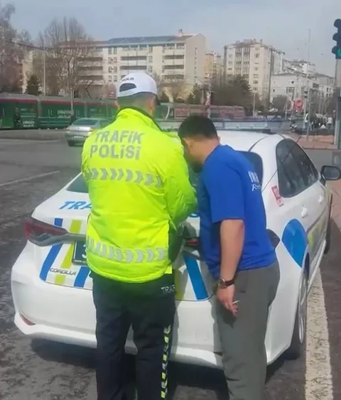 Kayseri’de trafik denetimi: Yüzlerce Sürücüye Ceza yağdı — haber görseli