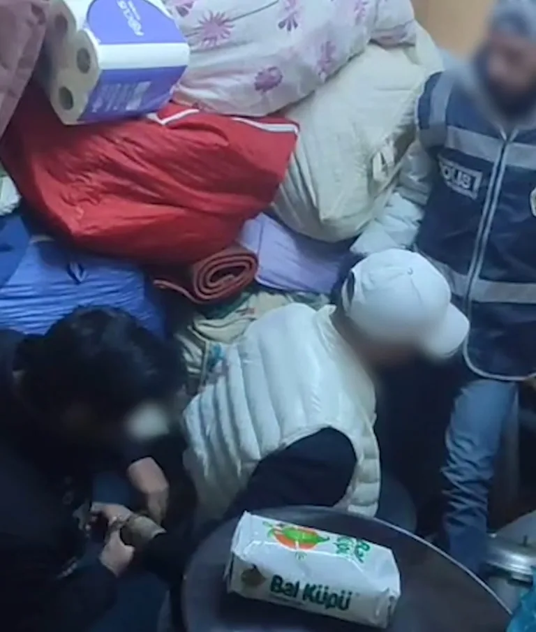 Kayseri'de Cinsel İstismar Suçlusu Gizli Bölmede Yakalandı! — haber görseli