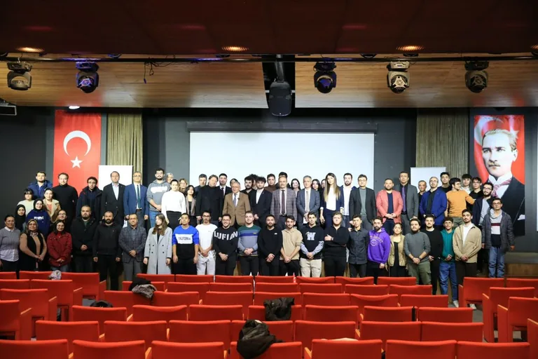 Başkan Büyükkılıç, Abdullah Gül Üniversitesi Öğrencileriyle Buluştu — haber görseli