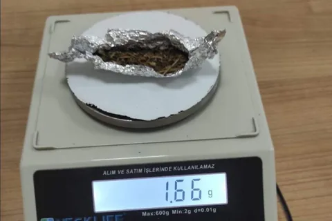Kesinleşmiş Hapis Cezası Bulunan Firari, Uyuşturucu Madde İle Yakalandı — haber görseli