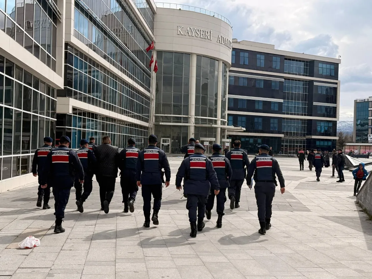 Bayram Günü Dehşet: Eşini Öldürüp Kaçtı, Yozgat'ta Yakalandı — haber görseli