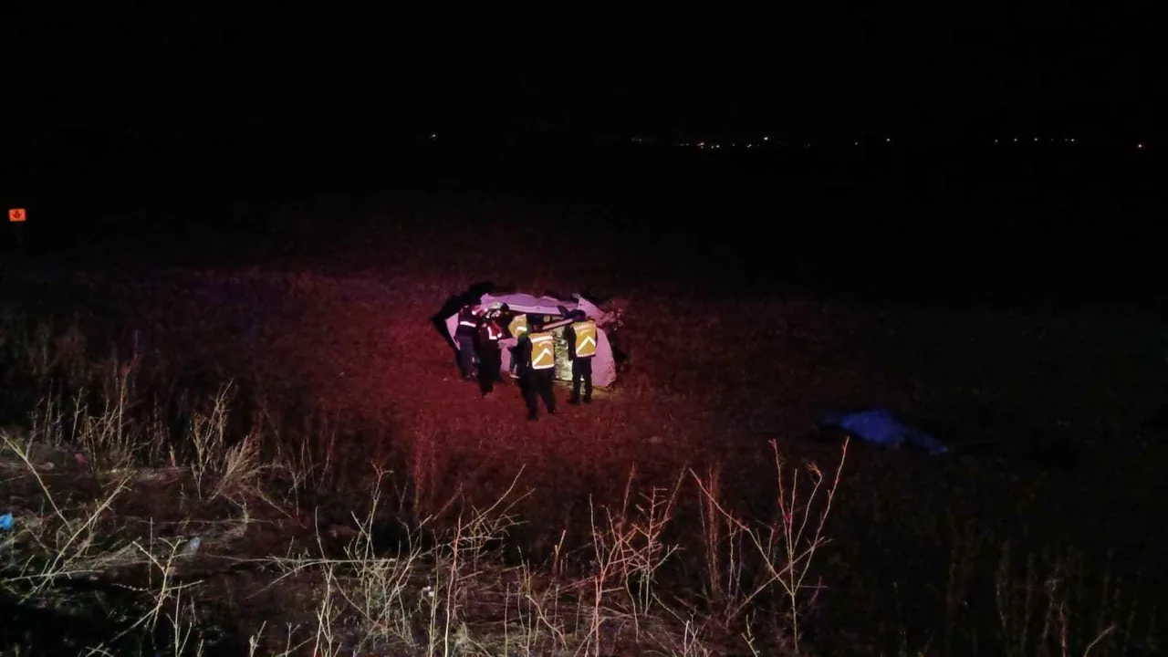 Kayseri-Malatya Yolunda Feci Kaza: Otomobil şarampole yuvarlandı:1 Ölü, 1’i Ağır 4 Yaralı — haber görseli