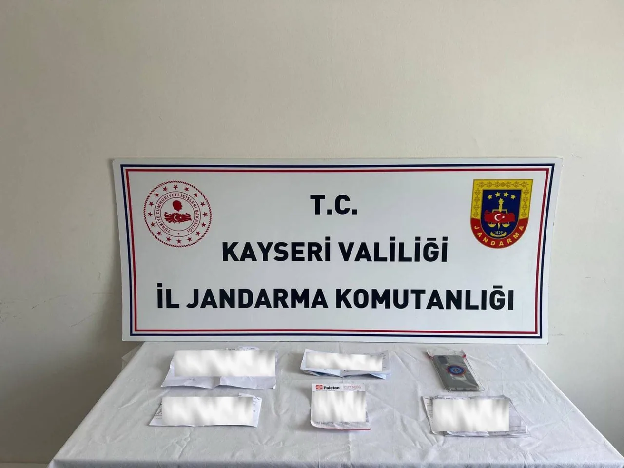 Yahyalı’da Tefeci Operasyonu: Senetler ve Alacak Listeleri Ele Geçirildi! — haber görseli