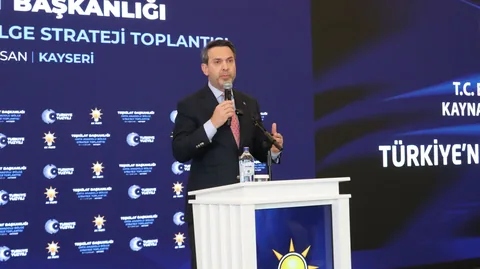 Bakan Bayraktar, artan maliyetlere dikkat çekti: “Kesintisiz ve uygun enerji için yoğun çaba içindeyiz” — haber görseli