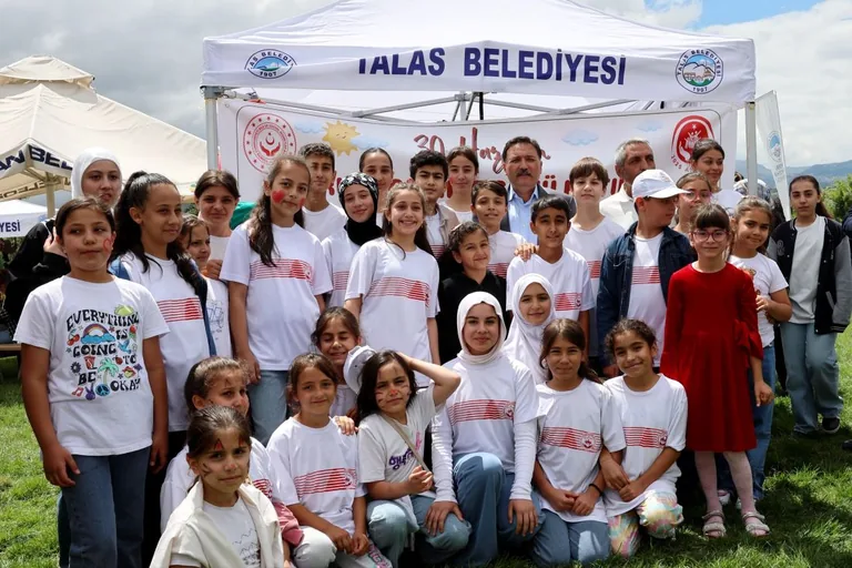 Kayseri Protokolü Koruyucu Aile Şenliği’nde Buluştu — haber görseli