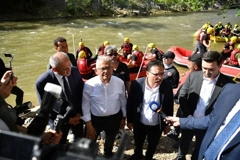 Zamantı Irmağı'nda "Rafting" Yarışının Startı Verildi — haber görseli