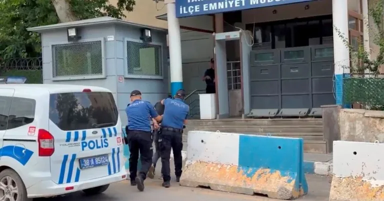Dolandırıcılıktan Aranan Firari Yahyalı'da Yakalandı — haber görseli