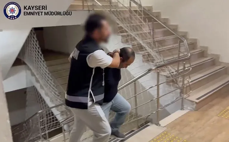 KOM Ekiplerinden Nokta Operasyon: Silah Ticaretinden 10 Yıl Hükümlü Firari Yakalandı — haber görseli