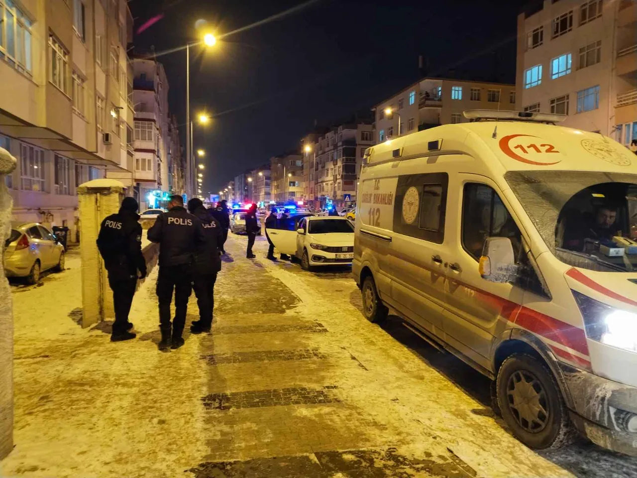 Kayseri Mevlana'da Kan Donduran Arkadaş Cinayeti: Tartıştığı Kişiyi Bıçaklayarak Öldürdü — haber görseli