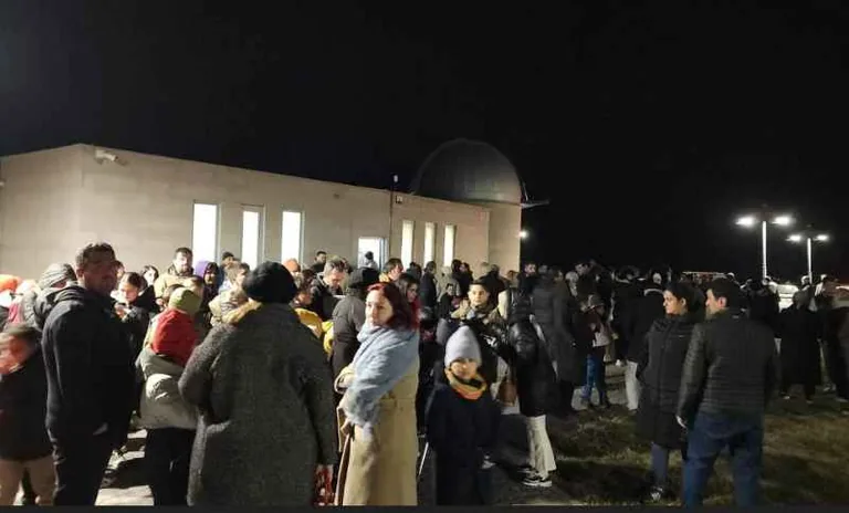 GÖK GÖZLEM EVİ'nde GEZEGENLERİN HİZALANIŞI, GÖKYÜZÜ ŞÖLENİNE DÖNÜŞTÜ — haber görseli