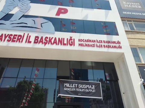 SonDakika.. Kayseri CHP’de Görev Değişikliği Kararı Sonrası Gerginlik! Tansiyon Yükseldi — haber görseli