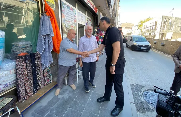 Kayseri İl Emniyet Müdürü Atanur Aydın, Esnafla Buluştu: Cami Kebir ve Kazancılar Çarşısı’na Sürpriz Ziyaret — haber görseli